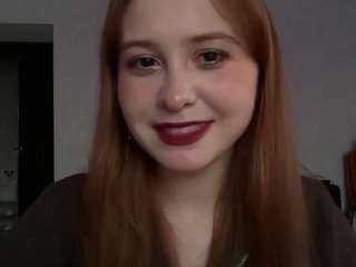 Live webcam model mariamcourey on Soda Cams