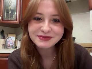 le modèle mariamcourey est en webcam porno dans un show sur le site camsoda, il possède les tags suivants: ahegao,sexy,nipple piercings,no drinking,normal,ohmibod,oil,petite,red hair,role play,smoking,naked,solo,spank,striptease,tattoos,tease,wet,white,yoga