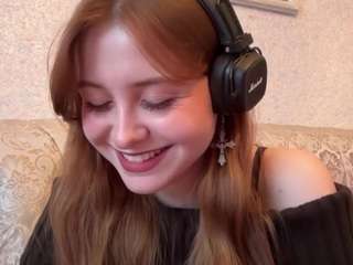 Live webcam model mariamcourey on Soda Cams