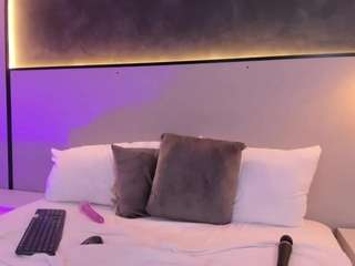 mia-slora live webcam show