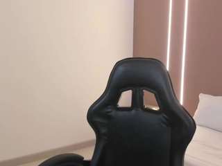 mia-slora live cam preview