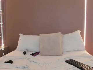 mia-slora live cam preview