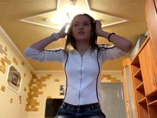 le modèle roselleavary est en webcam porno dans un show sur le site camsoda, il possède les tags suivants: ahegao,small tits,nipple piercings,no drinking,no smoking,orgasm,public,pussy,sex toys,sexy,shaved pussy,skinny,spank,naked,squirt,squirter,strip,striptease,tease,teen 18