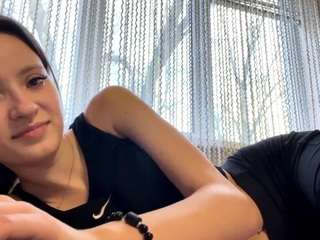 Live webcam model roselleavary on Soda Cams