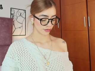ViolettaFicher live webcam show
