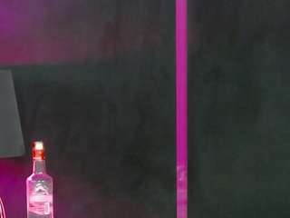 Live webcam model evelisse on Soda Cams