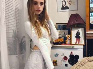 Live webcam model ieshaashaf on Soda Cams