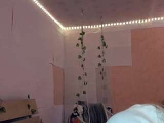 Live webcam model ieshaashaf on Soda Cams