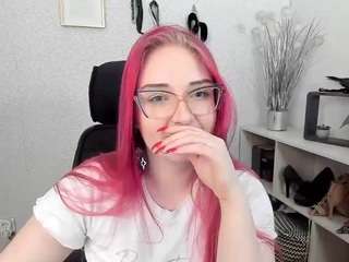 redkissruby Young live webcam