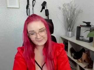 redkissruby's CamSoda show and profile