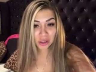 rosieeeyvetteee333 webcam model