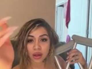 rosieeeyvetteee333 webcam