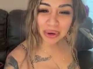 rosieeeyvetteee333 webcam