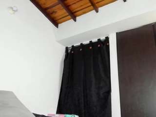 alexaablumm's live room