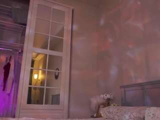 aliselle's CamSoda show and profile