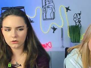 Live webcam model amelia-lovely1 on Soda Cams