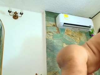 Live webcam model jade-roxx on Soda Cams