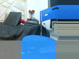 Jade-Roxx live cam preview