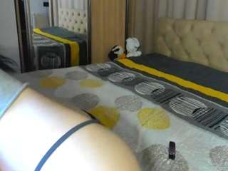 le modèle lesyalis est en webcam porno dans un show sur le site camsoda, il possède les tags suivants: ahegao,black hair,teen (18+),tattoos,spanking,spank,solo,smoking,smoke,slutty,skinny,sex toys,pussy,no drinking,naked,moaning,masturbate,lush,horny,hairy pussy