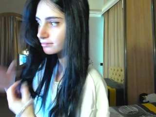 le modèle lesyalis est en webcam porno dans un show sur le site camsoda, il possède les tags suivants: ahegao,black hair,teen (18+),tattoos,spanking,spank,solo,smoking,smoke,slutty,skinny,sex toys,pussy,no drinking,naked,moaning,masturbate,lush,horny,hairy pussy