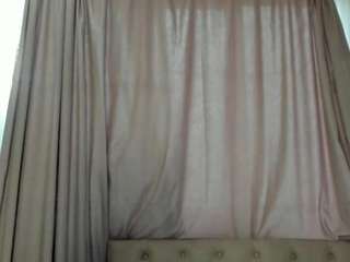 lesyalis live webcam show