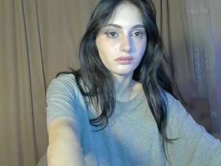 Lesyalis live webcam show