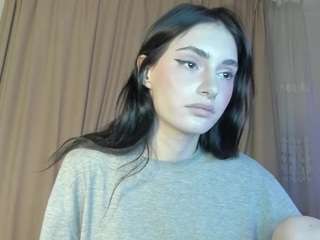 Lesyalis live webcam show