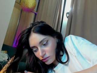 lesyalis Live Webcam on CamSoda