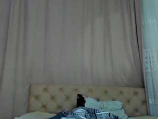 Lesyalis live cam preview