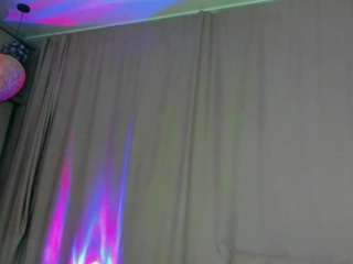 Lesyalis live cam preview