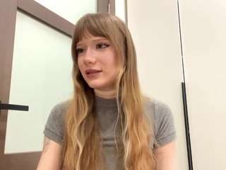 Live webcam model letafanner on Soda Cams