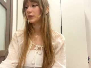 Live webcam model letafanner on Soda Cams