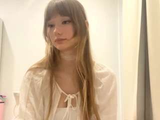 Live webcam model letafanner on Soda Cams