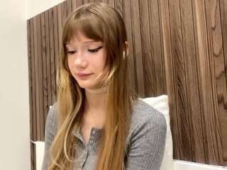 Live webcam model letafanner on Soda Cams