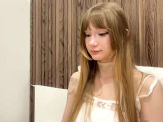 Live webcam model letafanner on Soda Cams