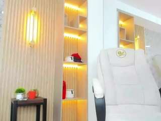 linda-cooper Live Webcam on CamSoda