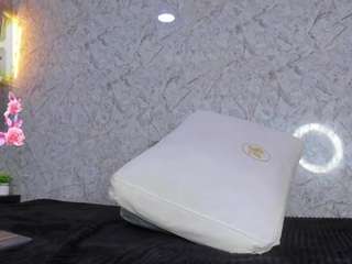 Linda-Cooper live cam preview