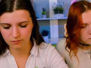 Live webcam model mary-skiny on Soda Cams