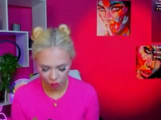 mary-skiny Live Webcam on CamSoda