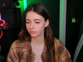 mary-skiny Live Webcam on CamSoda