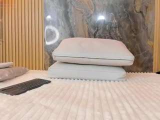 Mary-Spencer live webcam show