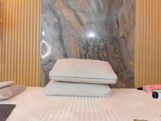 Mary-Spencer live webcam show