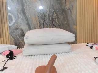 Live cam show with Mary-Spencer
