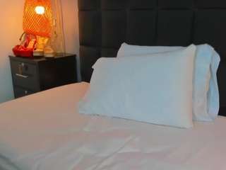 natalie-esmith live webcam show