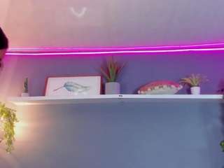 natasha-luxy webcam