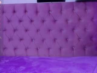 natasha-wishx's CamSoda show and profile