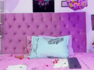 natasha-wishx webcam