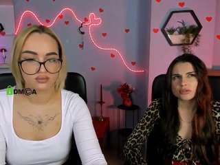 Live webcam model sara-muse1 on Soda Cams