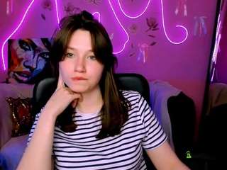 sara-muse1 webcam model