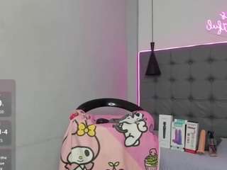 scarletcherry18